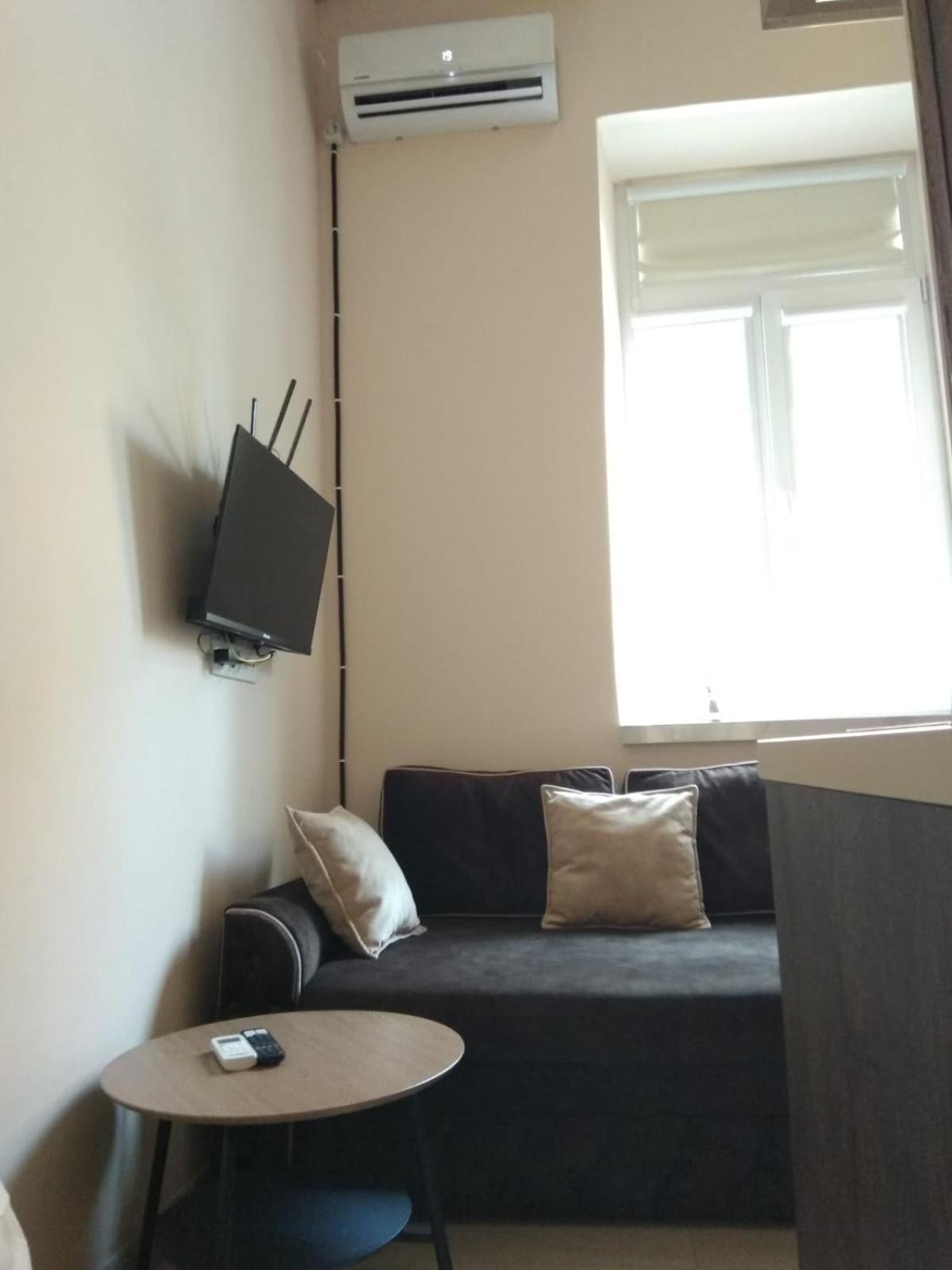 Chorni Vivtsy Apartment Chernivtsi Exterior photo